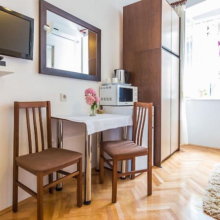 Mila Apartments In Old Town Centre Задар Номер фото