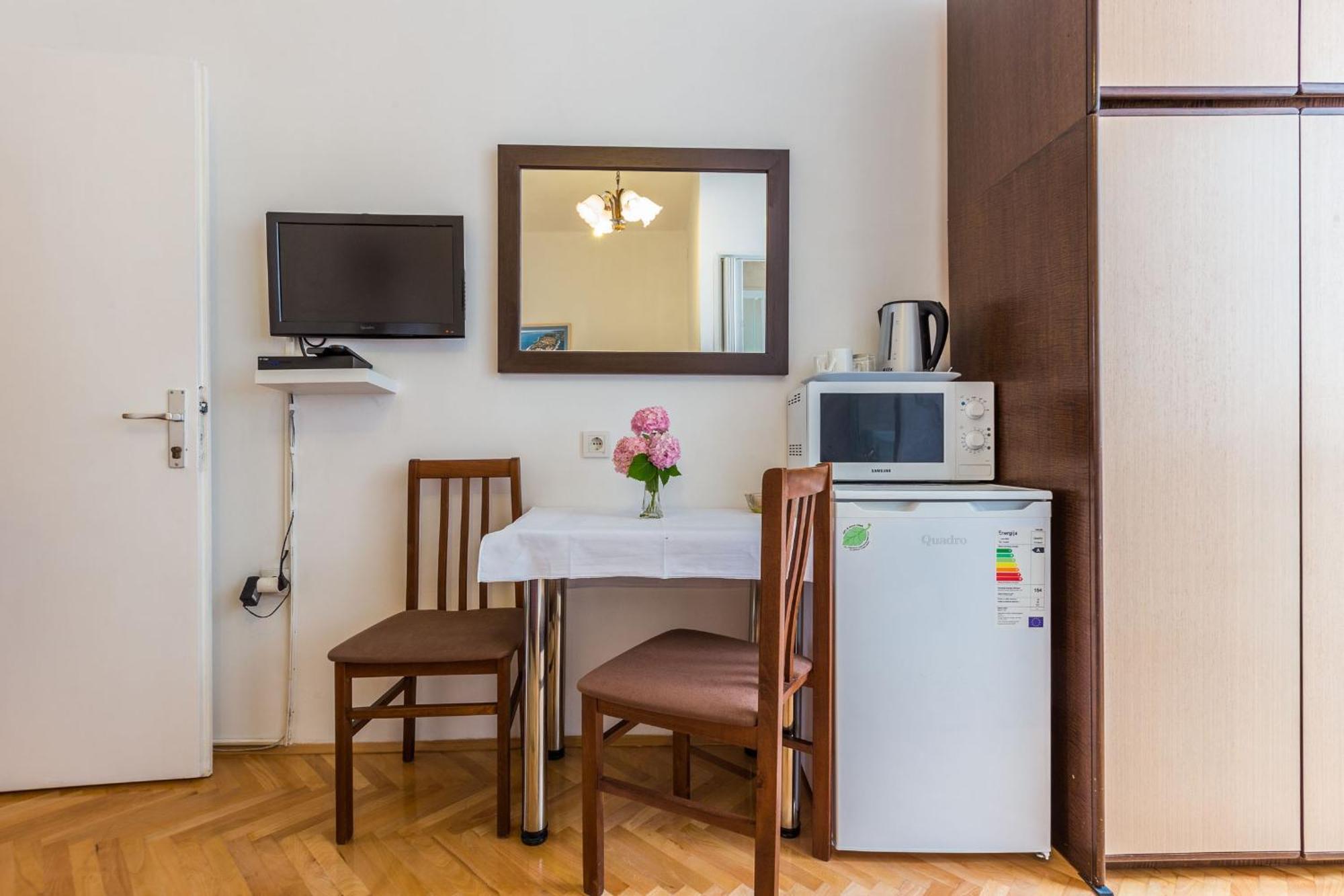 Mila Apartments In Old Town Centre Задар Номер фото