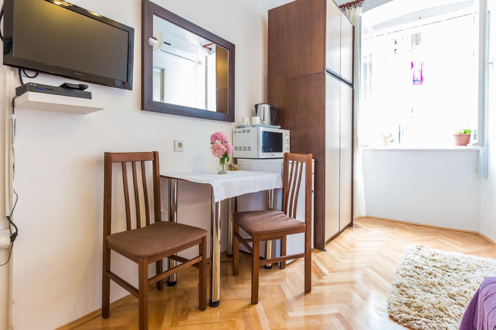 Mila Apartments In Old Town Centre Задар Номер фото
